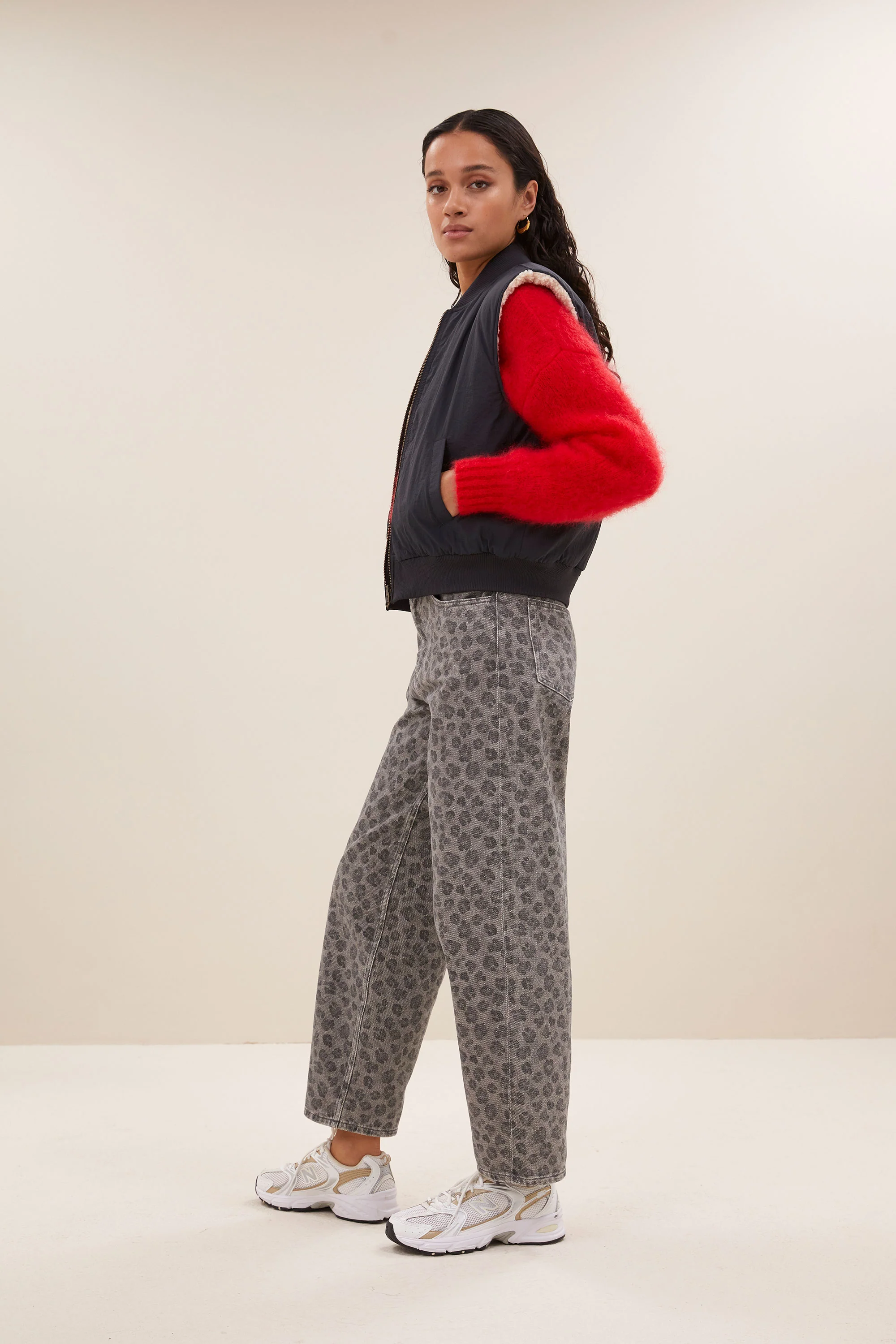 aleksi sleeveless jacket | charcoal - Image 4