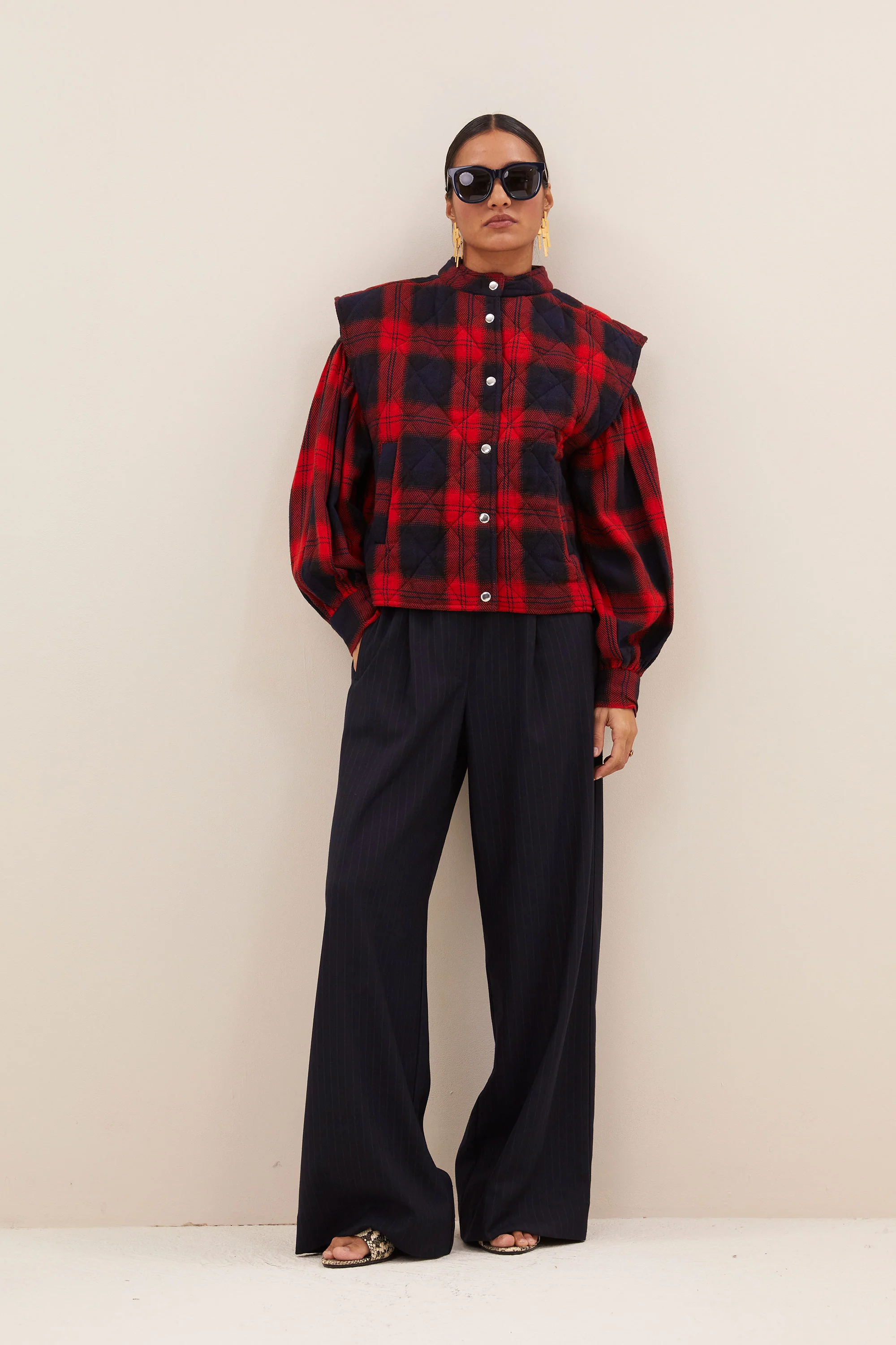 mave red check sleeveless jacket | poppy check - Image 5