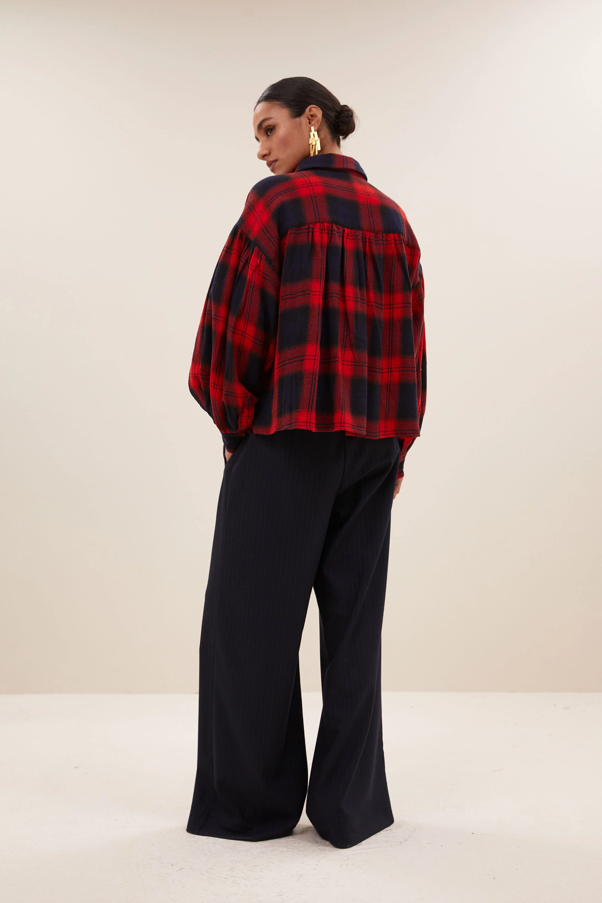 sarah short red check blouse | poppy check - Image 4