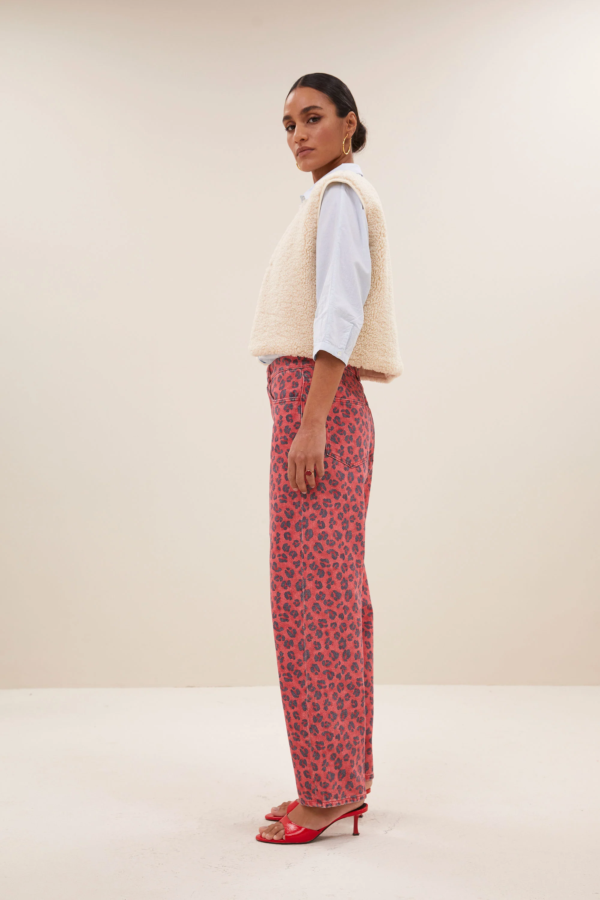 wolly gilet | off white - Image 3