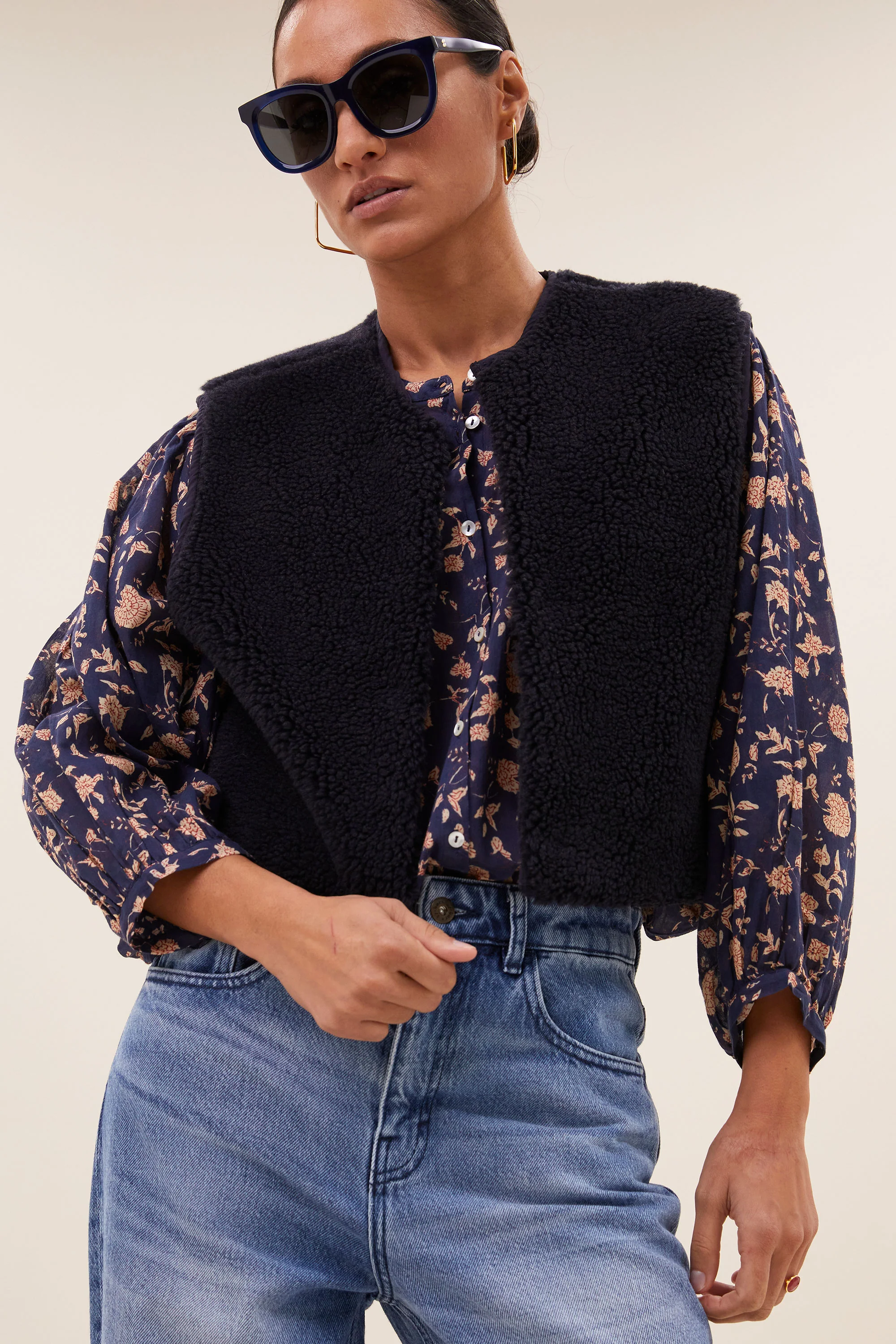 wolly midnight gilet | midnight - Image 5