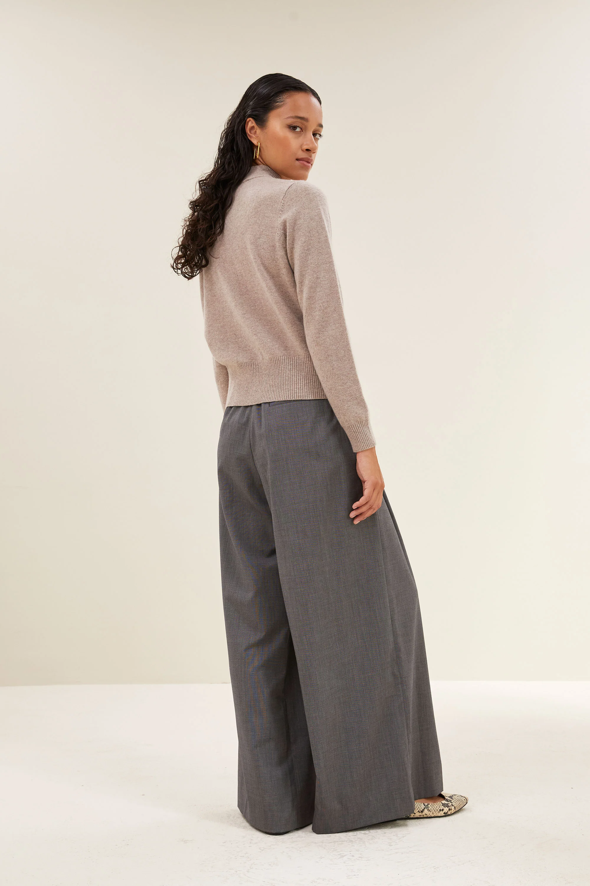 zipp cardigan | dark sand - Image 4